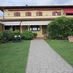 La Casa Gialla Montignoso